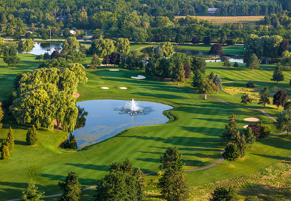 About Peninsula Lakes Golf Club